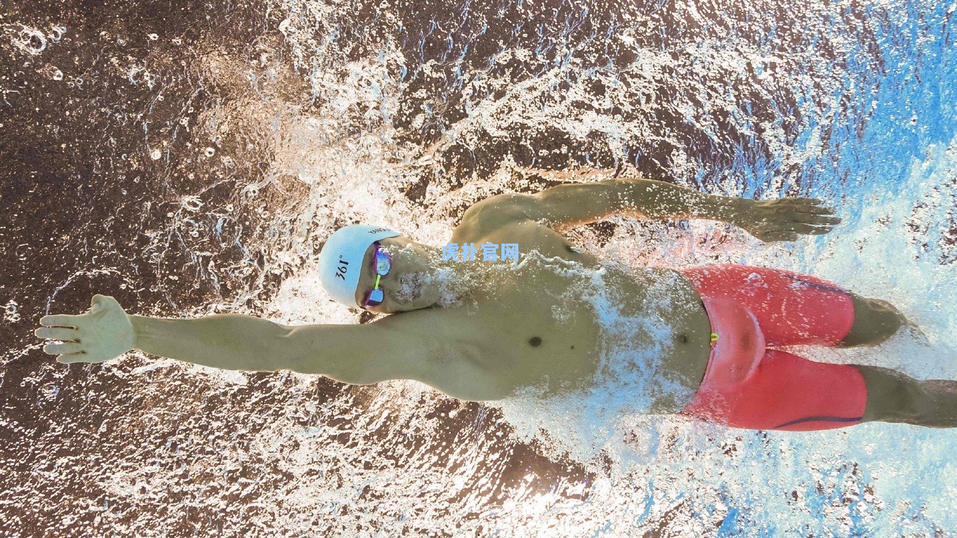 曼联十月最佳候选揭晓，姆伯莫、库尼亚、德利赫特、拉门斯闪耀赛场